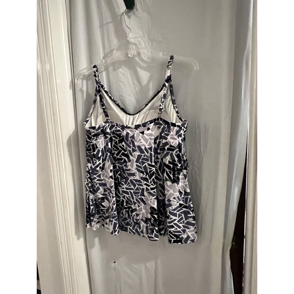 Magic Suit Blue Black Yasmin Print Tankini Top Sz 14 Beach Travel - Picture 2 of 6